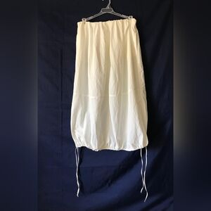 Zara Cream Skirt, white color, with adjustable ribbon, size M